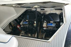 2008 Crownline 340 Cruiser thumbnail 2