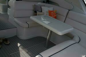 2008 Crownline 340 Cruiser thumbnail 18