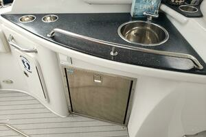 2008 Crownline 340 Cruiser thumbnail 17