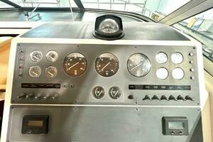 1988 Tiara Sport 310 Sport Cruiser thumbnail 10