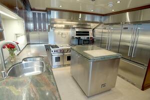 HOMECOMING 136ft Horizon Yacht For Sale