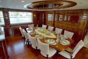 HOMECOMING 136ft Horizon Yacht For Sale