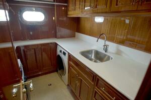 HOMECOMING 136ft Horizon Yacht For Sale