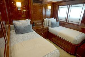 HOMECOMING 136ft Horizon Yacht For Sale