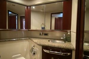 2006 Sea Ray 58 Sedan Bridge thumbnail 59