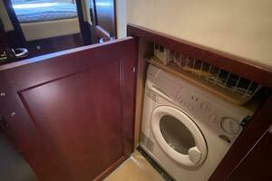2006 Sea Ray 58 Sedan Bridge thumbnail 53