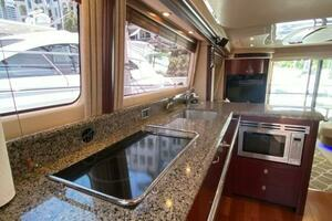 2006 Sea Ray 58 Sedan Bridge thumbnail 36