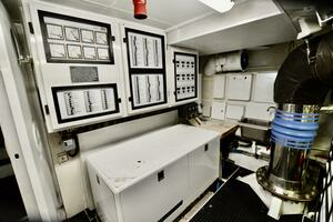 2001 DESTINY 98 GENERATOR   ELECTRICAL PANEL