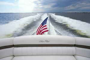 2006 Sea Ray 52 Sundancer thumbnail 16