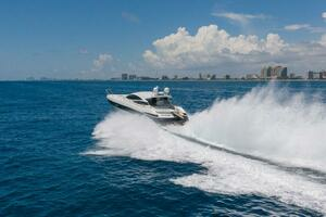 Veronique 2005 Pershing PERSHING 50 Yacht For Sale in Fort Lauderdale FL