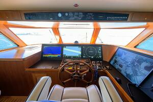 2011 Marlow 97 Explorer thumbnail 37