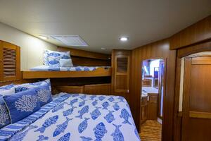 2011 Marlow 97 Explorer thumbnail 25