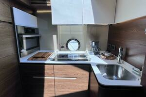2015 Azimut 50 fly thumbnail 19