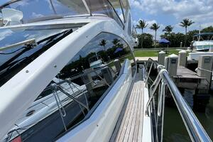 2015 Azimut 50 fly thumbnail 4