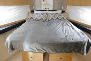 2011 Princess V52 thumbnail 11