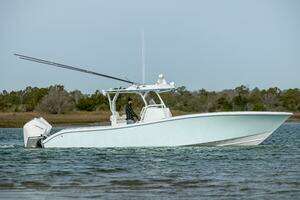  2025 Yellowfin 34 Offshore Yacht For Sale in Wrightsville Beach NC