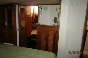 1984 Mainship 40DC thumbnail 50
