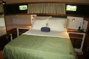 1984 Mainship 40DC thumbnail 47