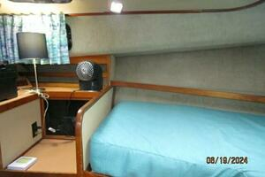1984 Mainship 40DC thumbnail 53