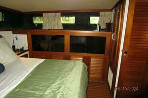 1984 Mainship 40DC thumbnail 48