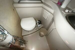 32ft Bayliner Yacht For Sale