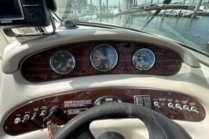 Photo 4499231 for 2005 Sea Ray 240 Sundeck  