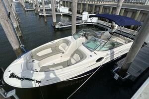 Photo 4499214 for 2005 Sea Ray 240 Sundeck  