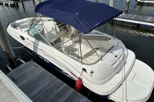 Photo 4499216 for 2005 Sea Ray 240 Sundeck  