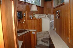 2000 Silverton 42 Convertible thumbnail 10