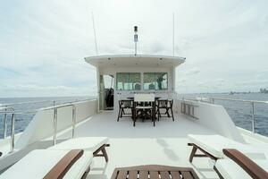 2013 Hampton Motor Yacht thumbnail 47