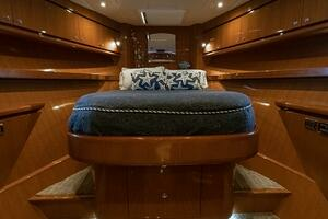 2013 Hampton Motor Yacht thumbnail 29