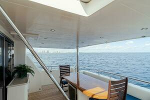 2013 Hampton Motor Yacht thumbnail 43