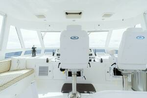 2013 Hampton Motor Yacht thumbnail 59
