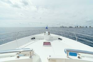2013 Hampton Motor Yacht thumbnail 61