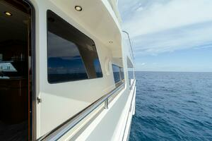 2013 Hampton Motor Yacht thumbnail 64