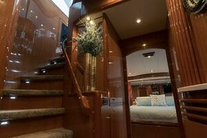 2013 Hampton Motor Yacht thumbnail 16
