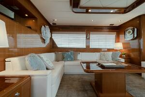 2013 Hampton Motor Yacht thumbnail 7