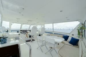 2013 Hampton Motor Yacht thumbnail 55