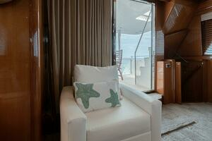 2013 Hampton Motor Yacht thumbnail 5