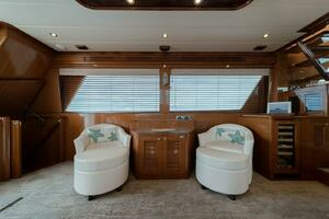 2013 Hampton Motor Yacht thumbnail 3