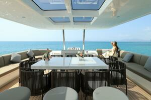 2026 Diamond Yachts EF56 Power Catamaran thumbnail 11