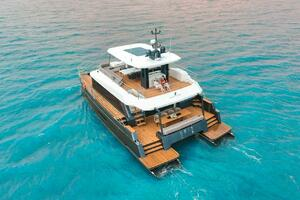 2026 Diamond Yachts EF56 Power Catamaran thumbnail 8