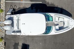 Photo 4473687 for 2025 Regal 33 OBX  