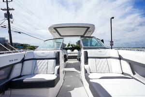 Photo 4473727 for 2025 Regal 33 OBX  