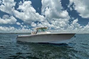 2015 Grady-White thumbnail 15