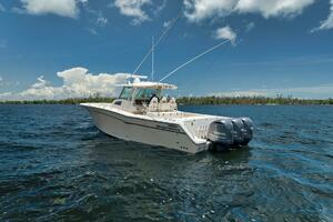 2015 Grady-White thumbnail 40