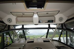 2016 Grady-White Express 330 thumbnail 34