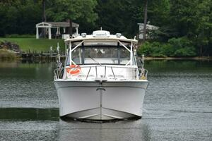 2016 Grady-White Express 330 thumbnail 3