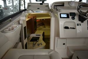 2016 Grady-White Express 330 thumbnail 49