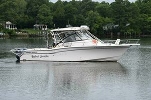 2016 Grady-White Express 330 thumbnail 10